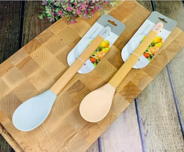 160-039 Силиконовая ложка 30 см (х48) — Posudio