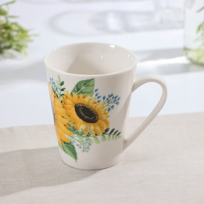 Кружка фарфоровая Доляна «Подсолнухи», 320 мл, цвет белый фото 1 — Posudio