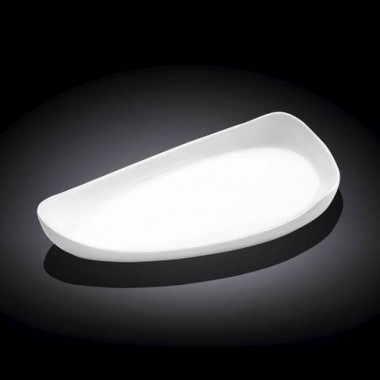 Блюдо треугольное  23см Wilmax &mdash; Posudio