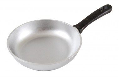 Сковорода 240/60мм с ут.дном с ручкой  (КУКМАРА) &mdash; Posudio