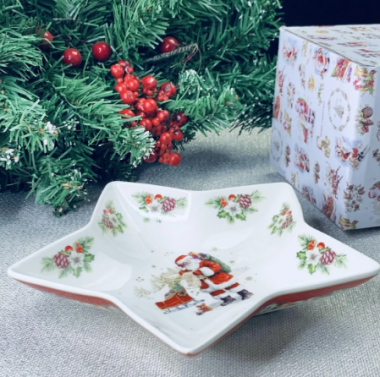 Блюдо 20см НОВЫЙ ГОД в под.уп.(х36)Фарфор 205-290 &mdash; Posudio