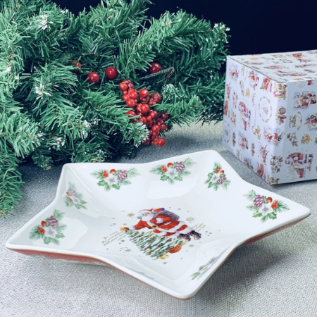 Блюдо 24х24см НОВЫЙ ГОД в под.уп.(х24)Фарфор 205-291 фото 1 — Posudio