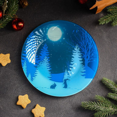 Тарелка обеденная Доляна «Кролики под луной», d=23 см, цвет синий &mdash; Posudio