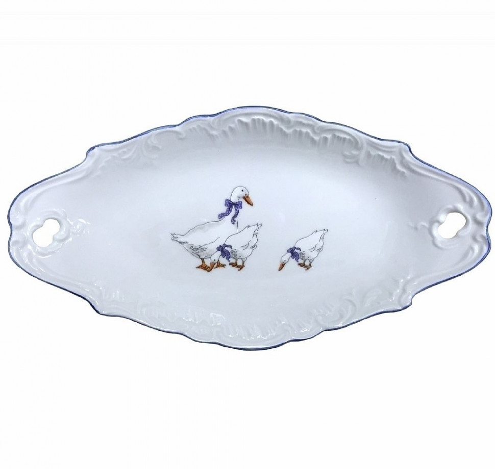 Блюдо овальное с ручками Cmielow Rococo Гуси 0032950E280 фото 1 — Posudio