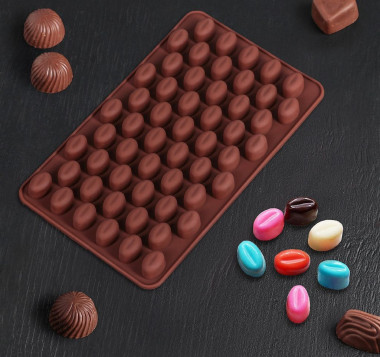 Форма для шоколада 55 ячеек 18,5х11х1 см (1,6х1,2 см) "Кофейные бобы" цвет шоколадный &mdash; Posudio